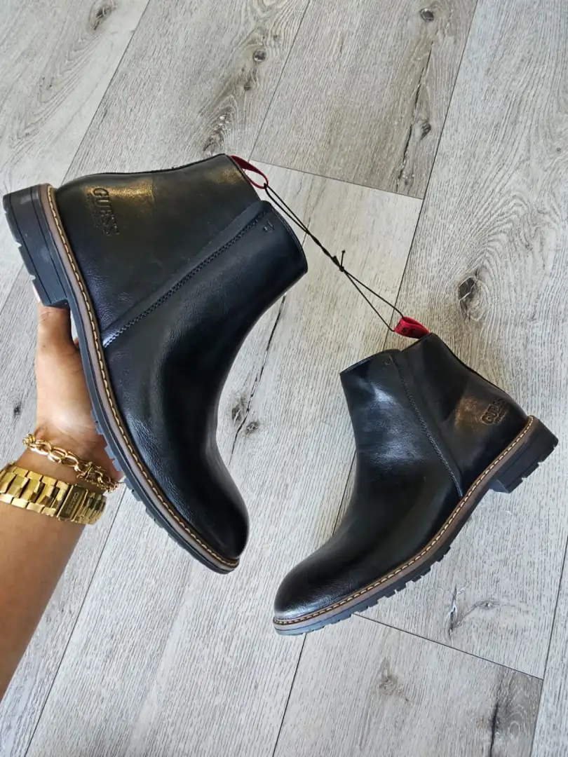 BOTAS NEGRAS BTS136