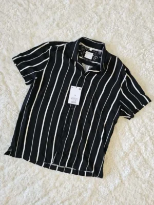 CAMISA NEGRA RAYADA CMS156
