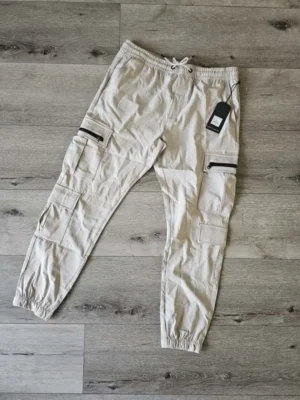 JOGGER BEIGE JGG66