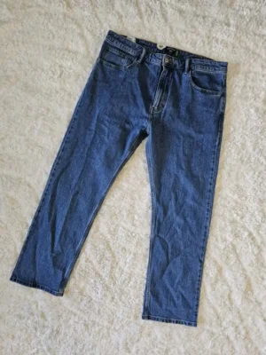 PANTALÓN DE MEZCLILLA BAGGI DOKERS PTN128
