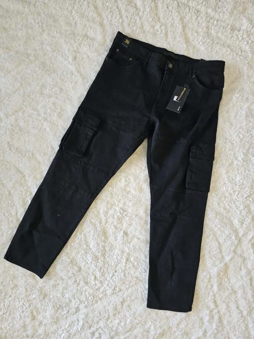 PANTALÓN NEGRO PTN123