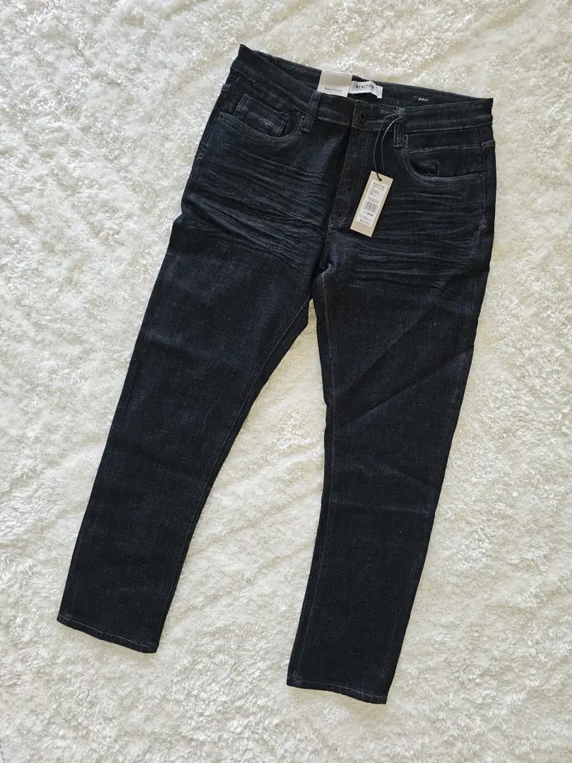 PANTALÓN NEGRO REACTION PTN135