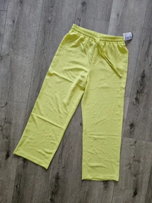 PANTALONETA AMARILLA PTNT8