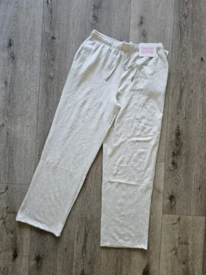 PANTALONETA BLANCA PTNT13