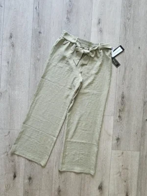 PANTALONETA MARRÓN PTNT10