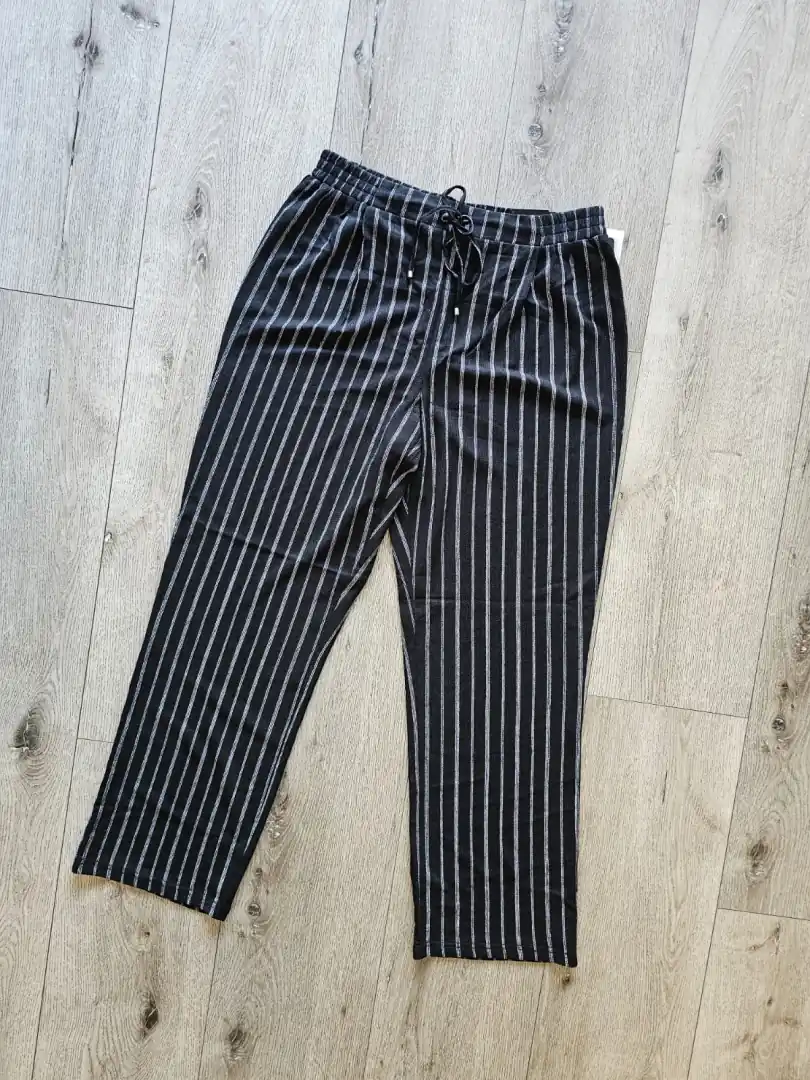 PANTALONETA NEGRO PTNT17