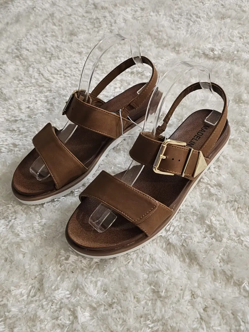 SANDALIAS MARRONES SDL215