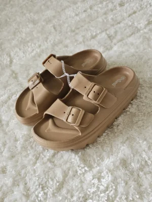 SANDALIAS MARRONES SDL229