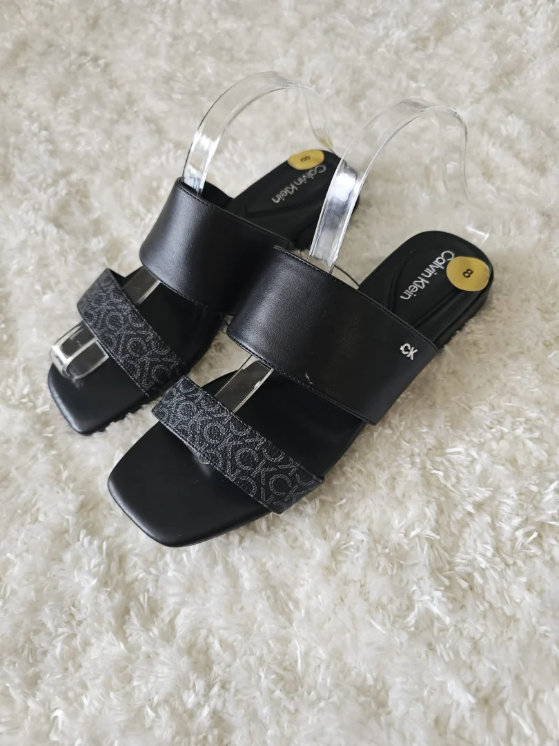SANDALIAS NEGRAS CALVIN KLEIN SDL220