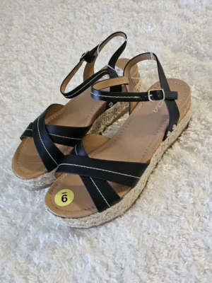 SANDALIAS NEGRAS SDL199