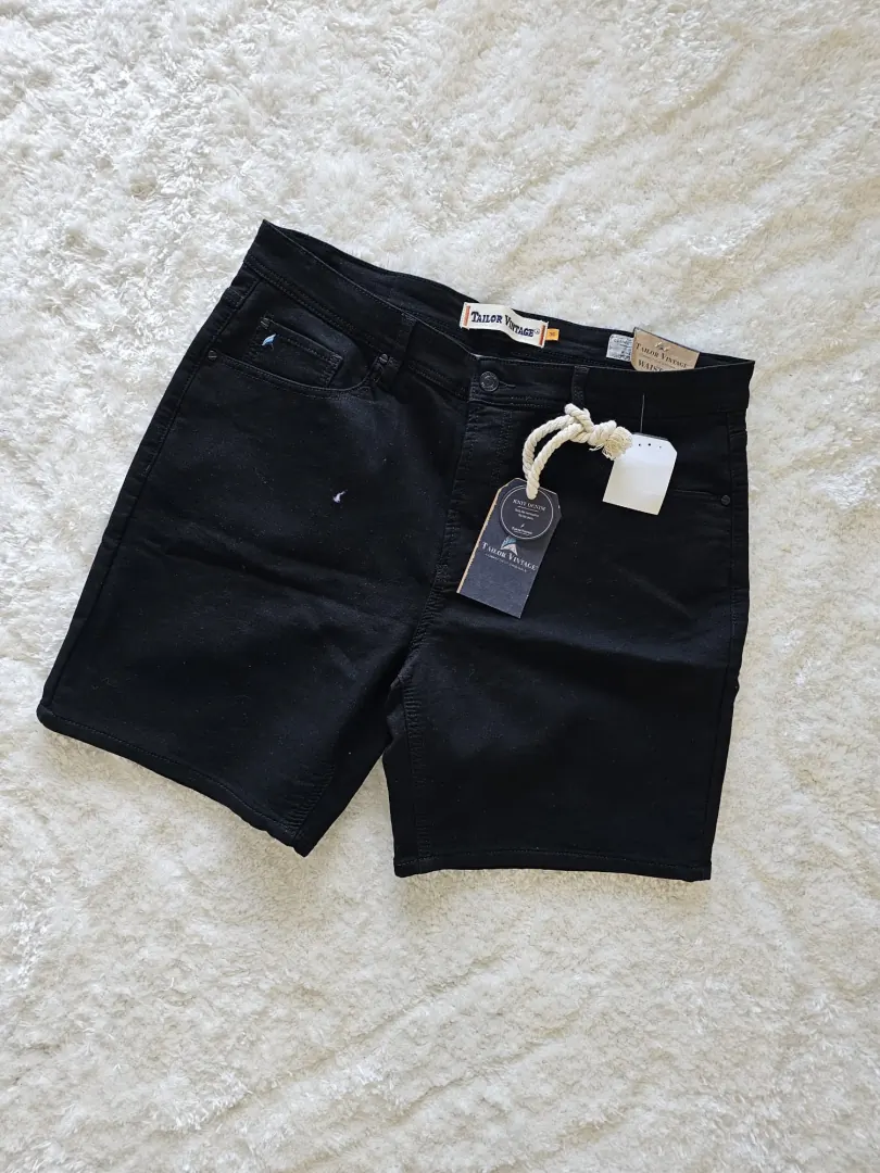 SHORT NEGRO SHT180