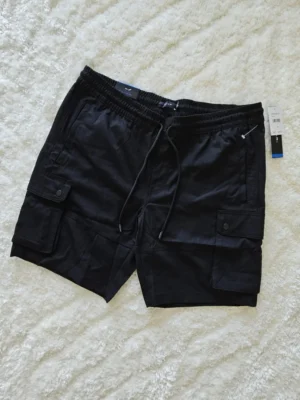 SHORT NEGRO TAHARI SHT163