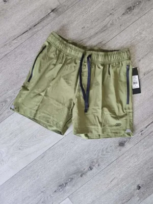SHORT VERDE SHT194