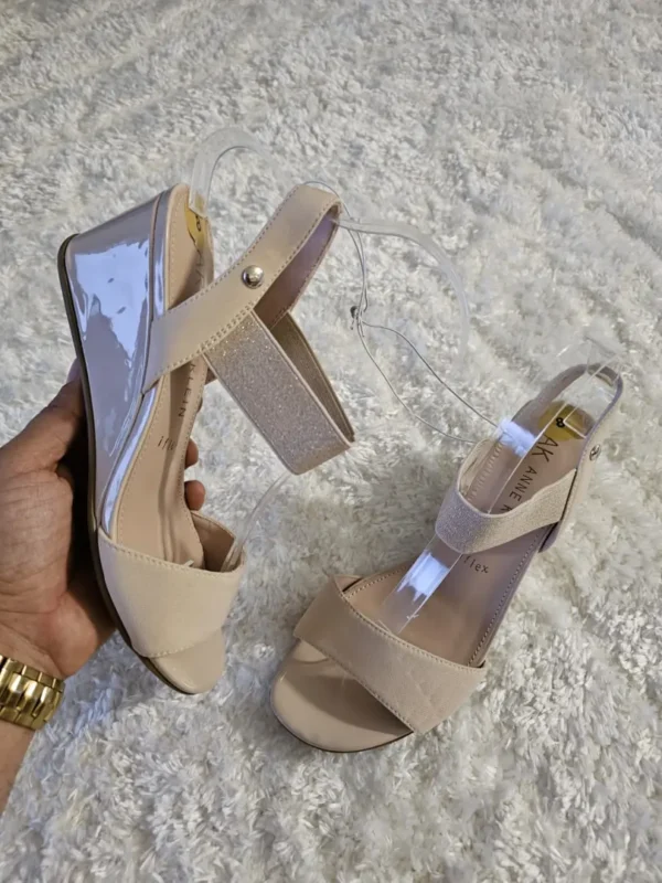 TACONES BEIGE TCN34