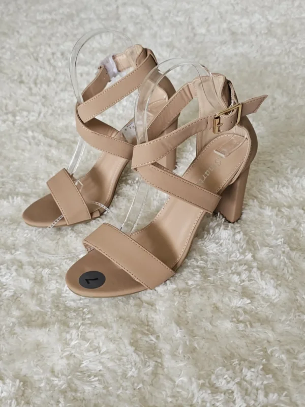 TACONES BEIGE TCN38
