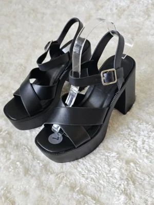 TACONES NEGROS TCN48