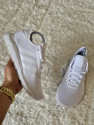 TENIS DE MUJER GRISES ADIDAS TN113