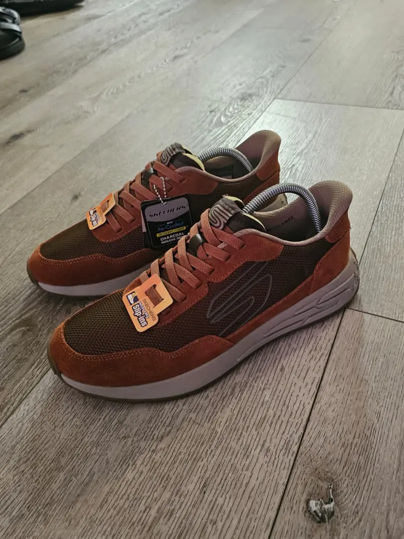 TENIS MARRONES TN125