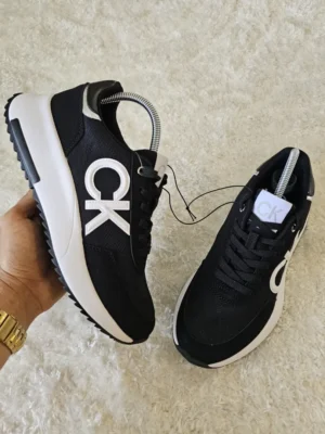 TENIS NEGROS CALVIN KLEIN TN118