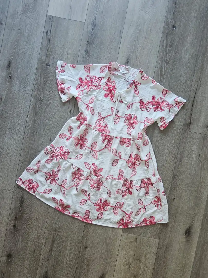 VESTIDO BLANCO HOJAS ROJAS VTD331