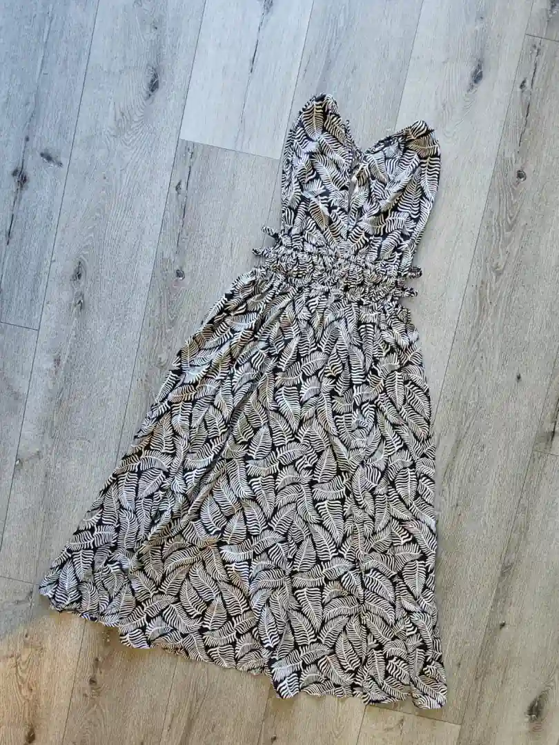 VESTIDO NEGRO HOJAS BLANCAS VTD315