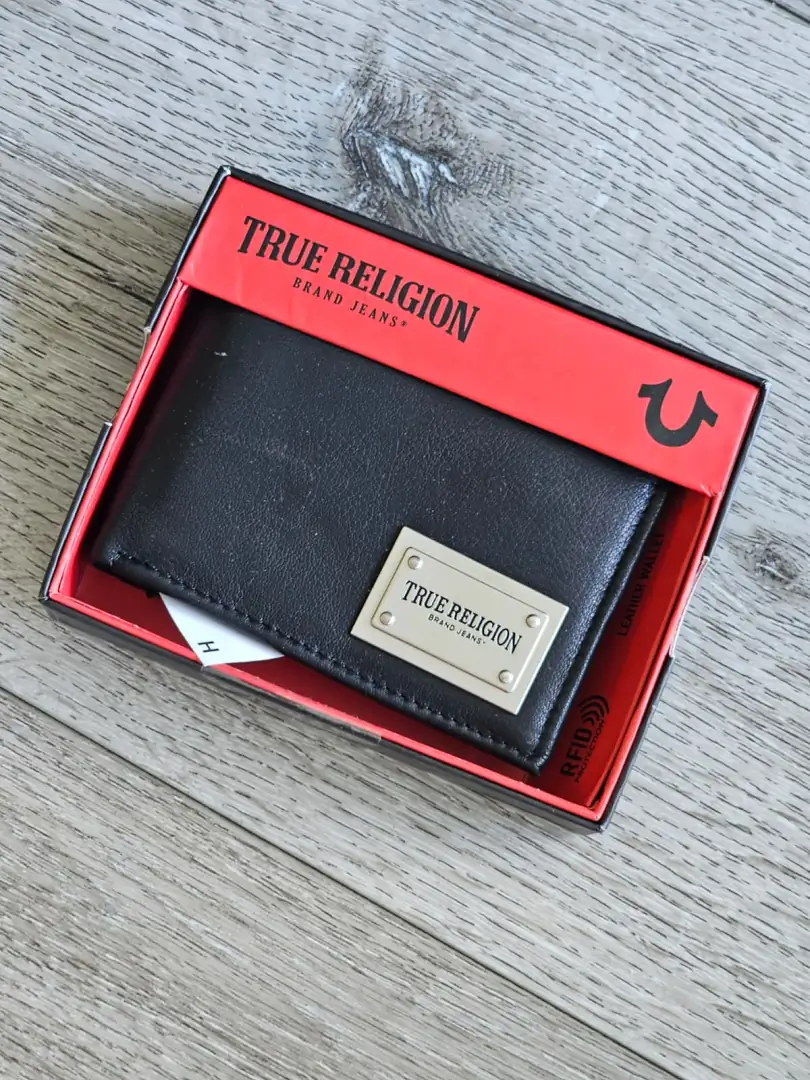 BILLETERA NEGRA TRUE RELIGION BTR30
