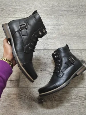 BOTAS NEGRAS BTS148