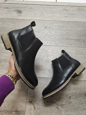 BOTAS NEGRAS BTS151