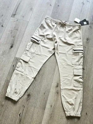 JOGGER BEIGE JGG74
