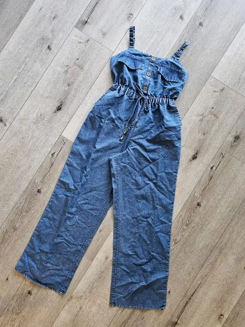 MONO ENTERIZO DE MEZCLILLA MN49