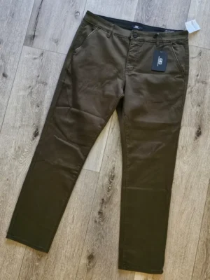 PANTALÓN VERDE PTN206