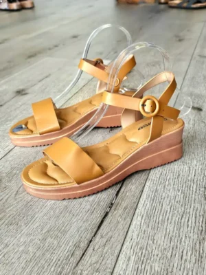 SANDALIAS MARRONES SDL284
