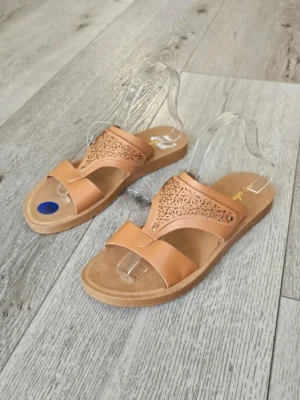 SANDALIAS MARRONES SDL303