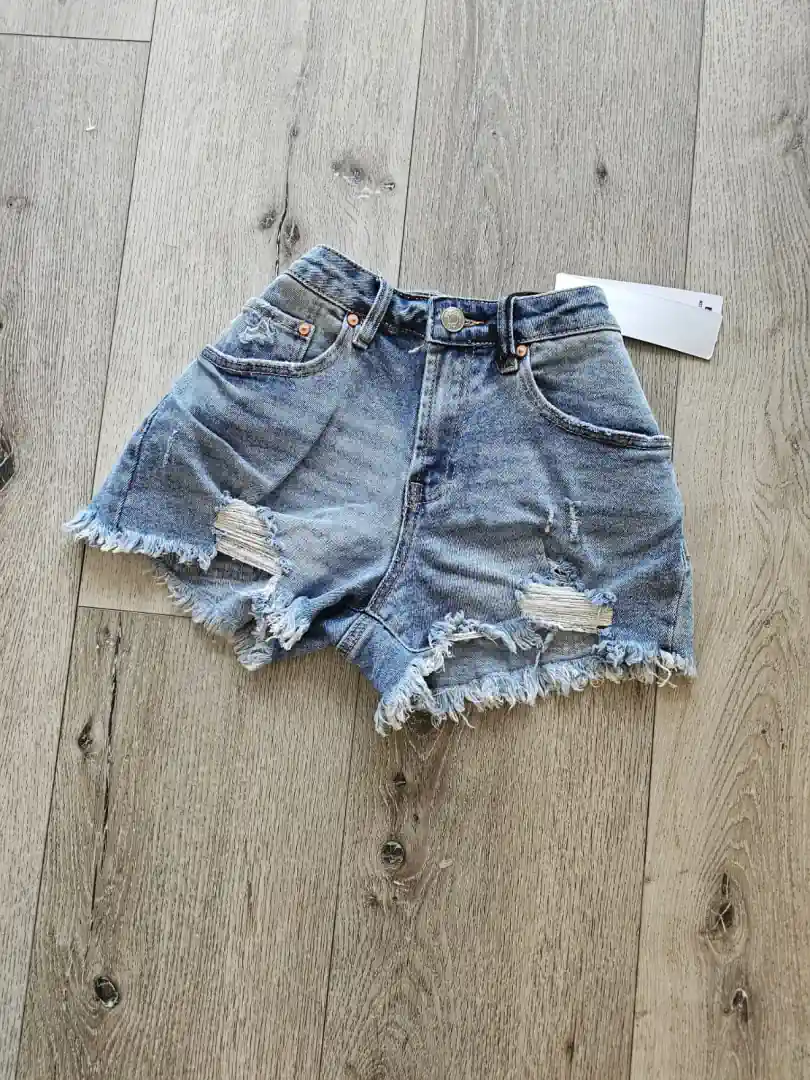 SHORT DE MEZCLILLA SHT198