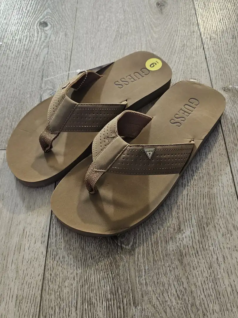 CHANCLETAS BEIGE GUESS CHT56