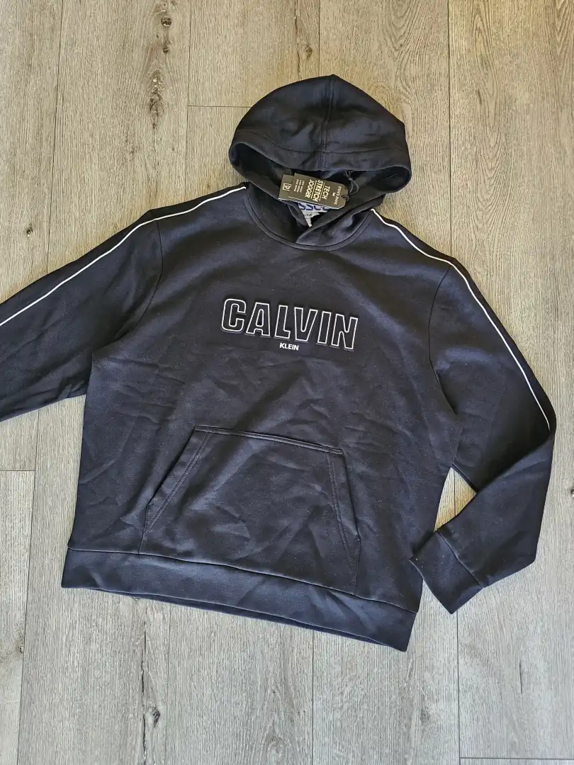 ENGUATADA NEGRA CALVIN KLEIN EGTD26