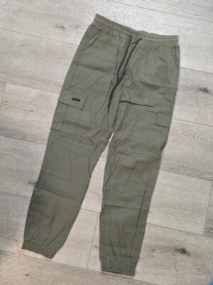 JOGGER Verde 4 puerta