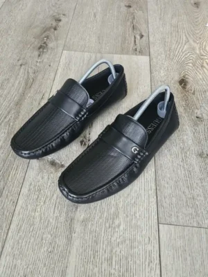 MOCASINES NEGROS GUESS MCS13