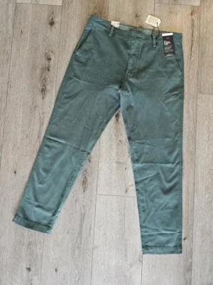 PANTALÓN VERDE PTN246