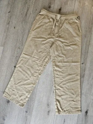 PANTALONETA MARRÓN PTN227