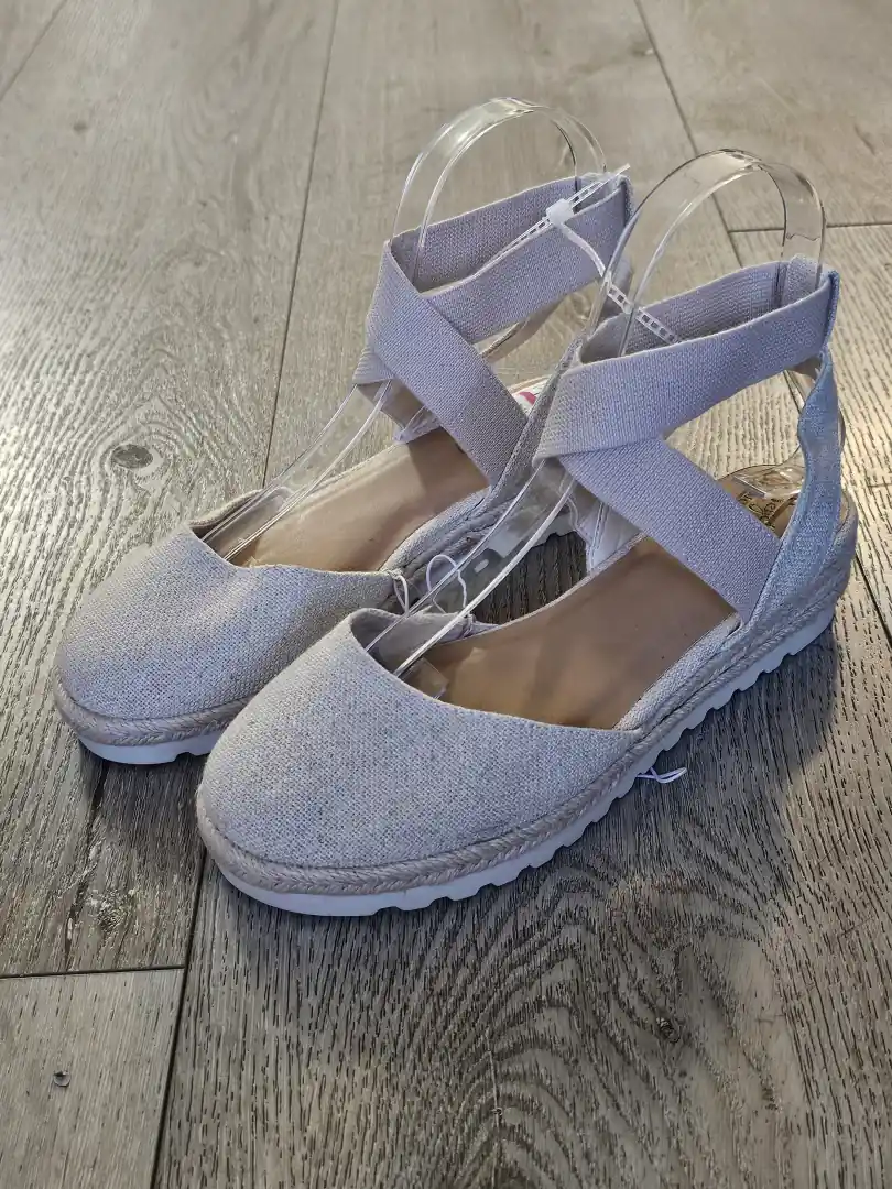 SANDALIAS BLANCAS SDL319