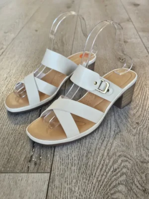 SANDALIAS BLANCAS SDL336
