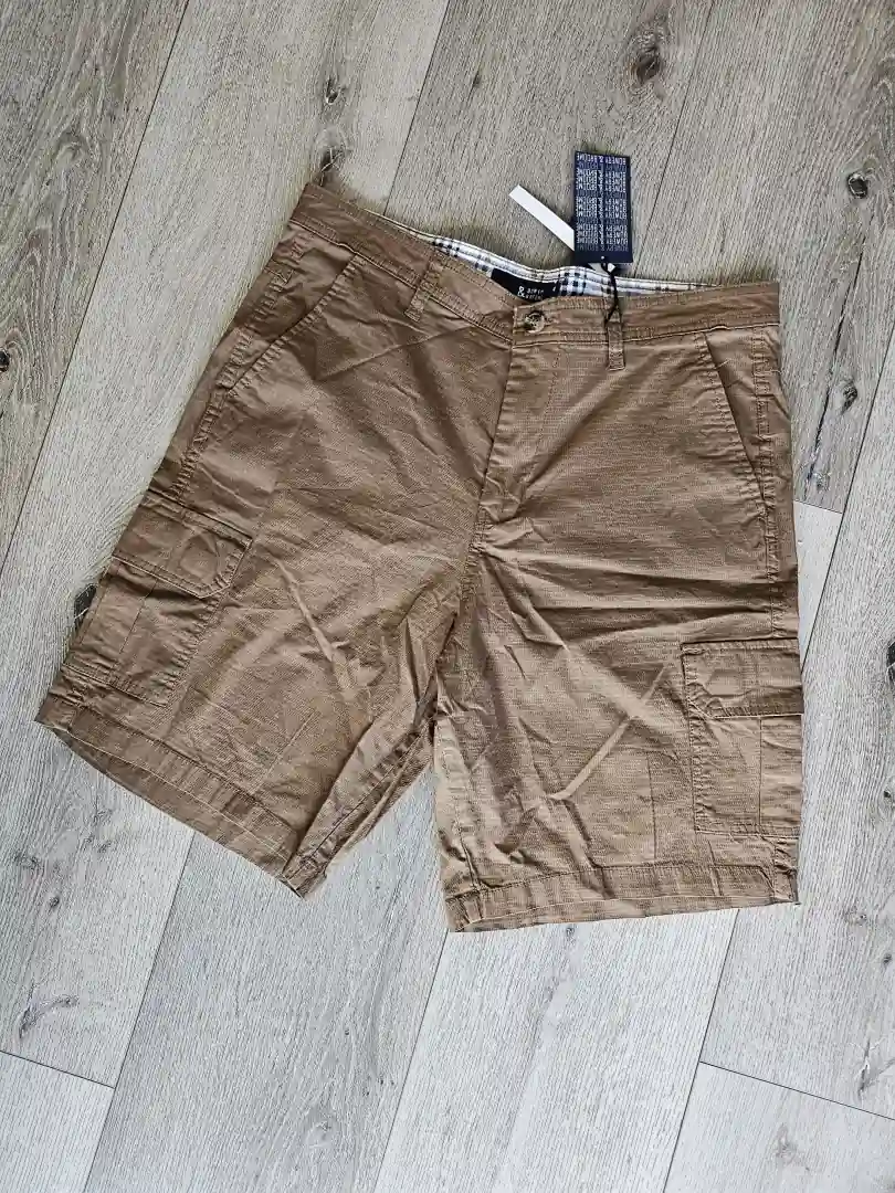 SHORT MARRÓN SHT208