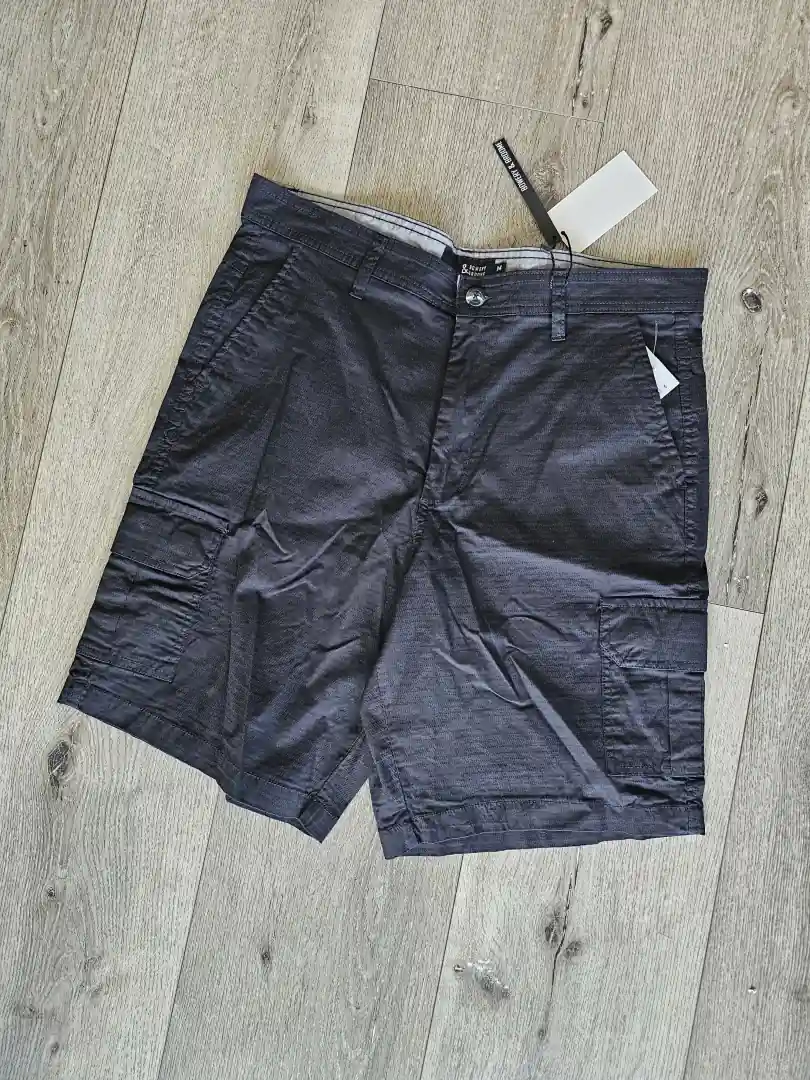 SHORT NEGRO SHT209