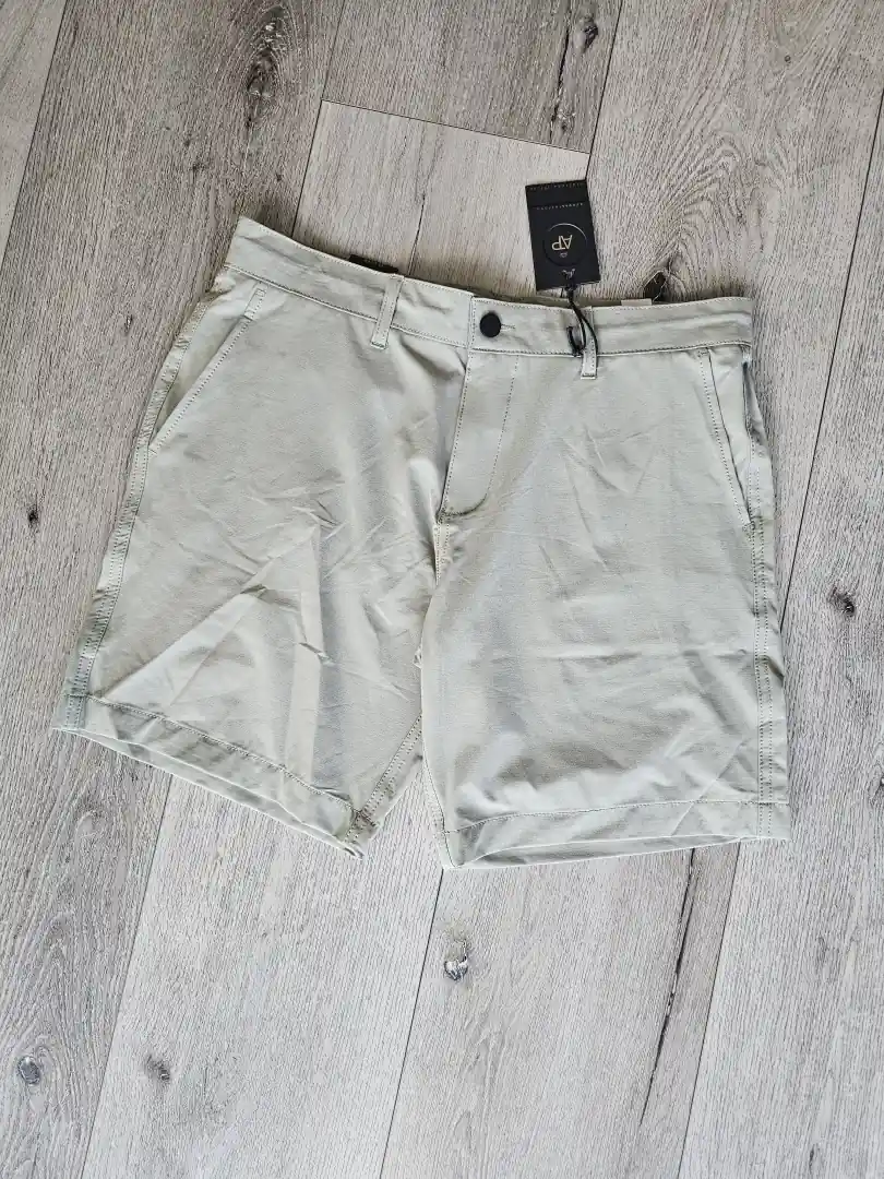 SHORT VERDE SHT214
