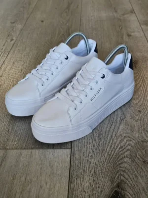 TENIS BLANCOS HILFIGER DE MUJER TN126