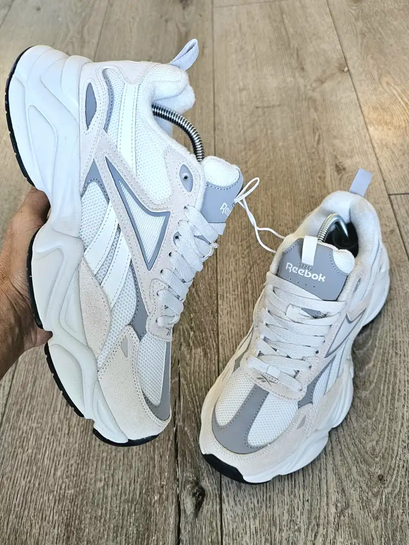 TENIS BLANCOS REEBOK TN130