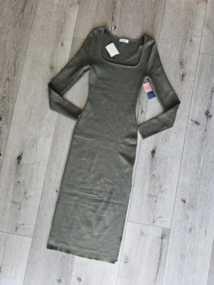 VESTIDO VERDE VTD372