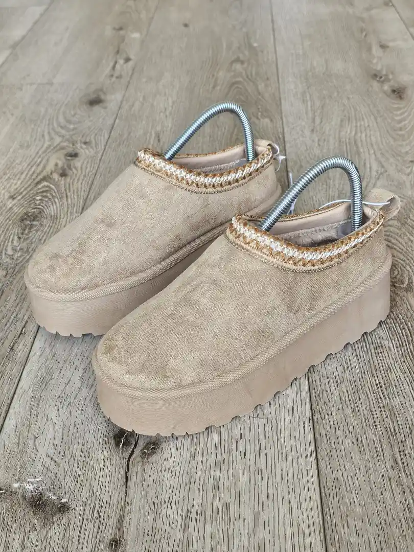 ZUECOS BEIGE DE MUJER SDL346