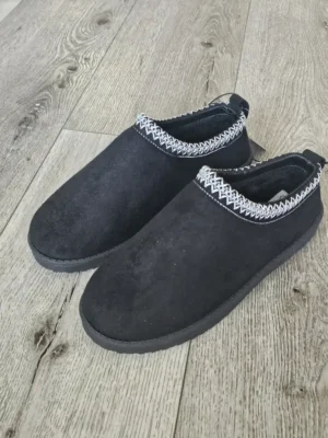 ZUECOS NEGROS DE HOMBRE SDL348